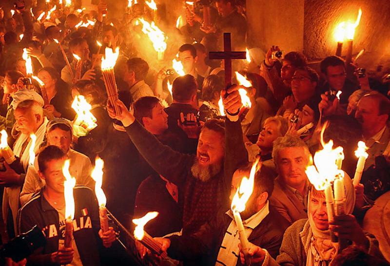 როგორ გაიმართება წელს წმინდა ცეცხლის გარდამოსვლის რიტუალი - ისრაელში უცხოეთიდან ჩასულებს წმინდა ცეცხლს თვითმფრინავის ბორტზე მიაწვდიან